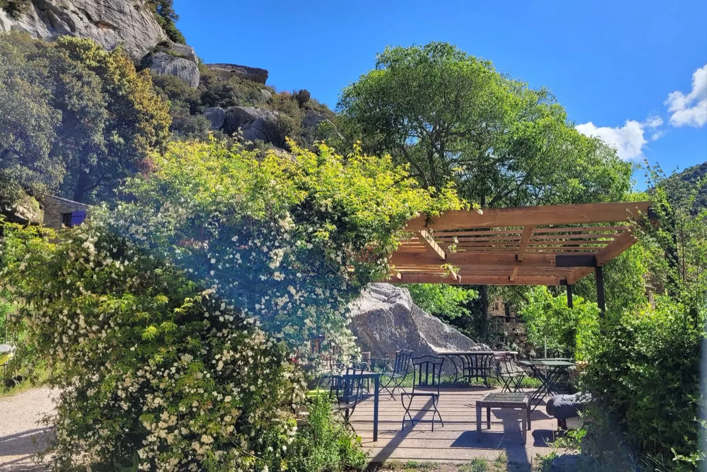 Shaded terrace at the Zomerstage resort, South of France