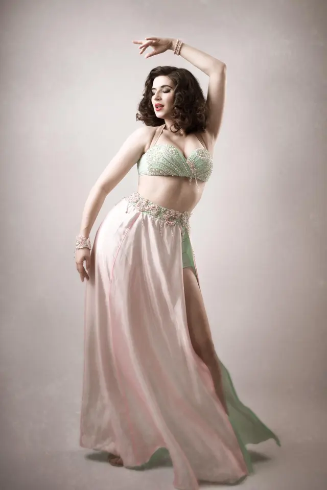 Lenka Badriyah, bellydance and bachata teacher